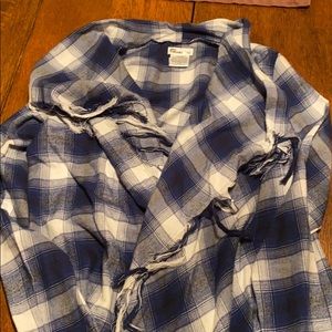 Open front Epic Threads plaid top